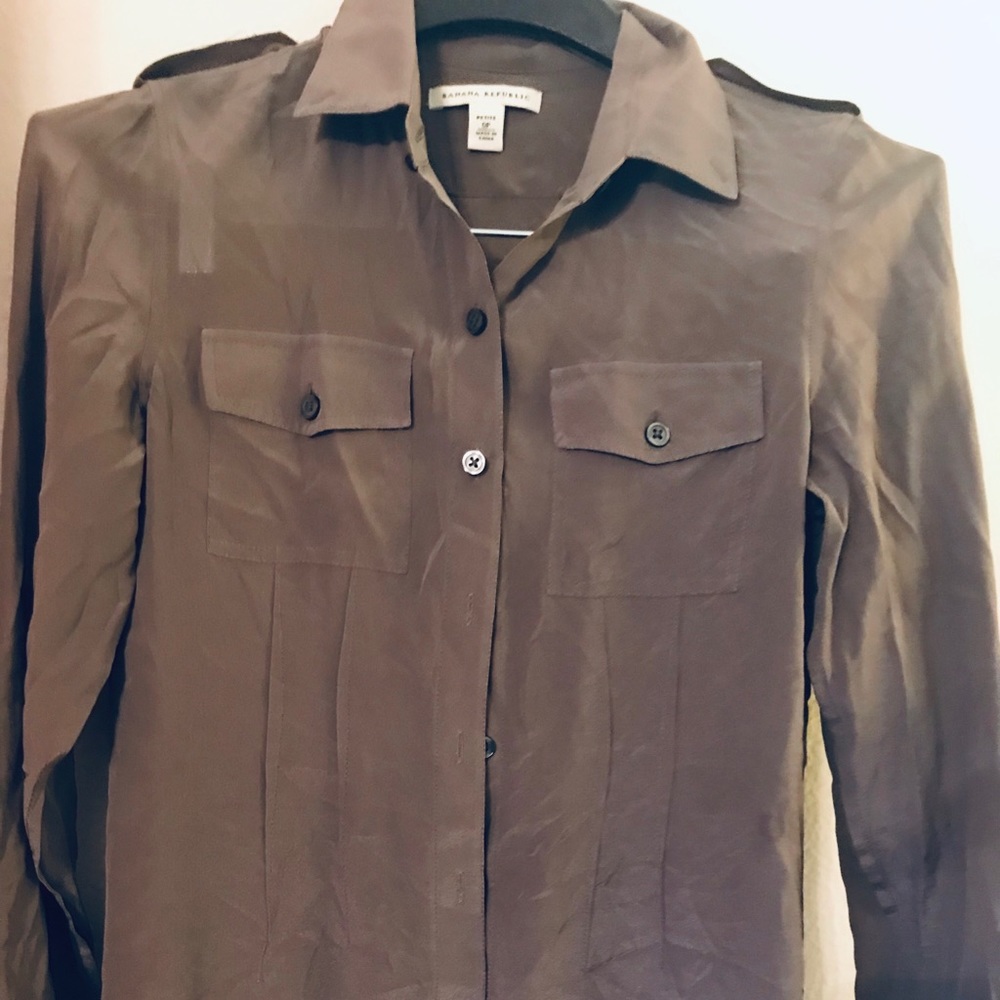 Banana republic, silk blouse, size XS